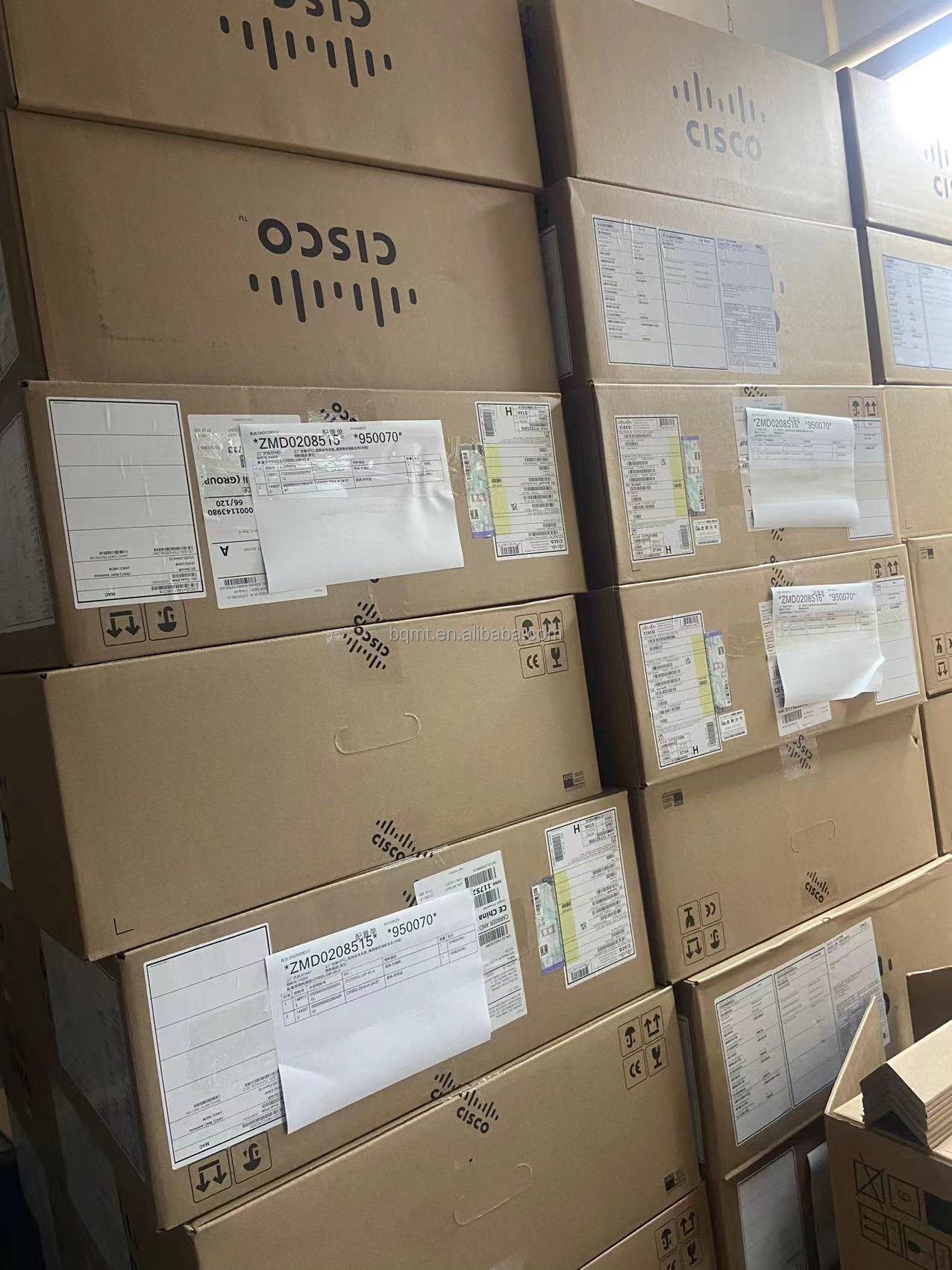 Cisco C8300-2N2S-4T2X Router 2 - Router With Sfp+ 10G Port incelemesi ve fiyatı